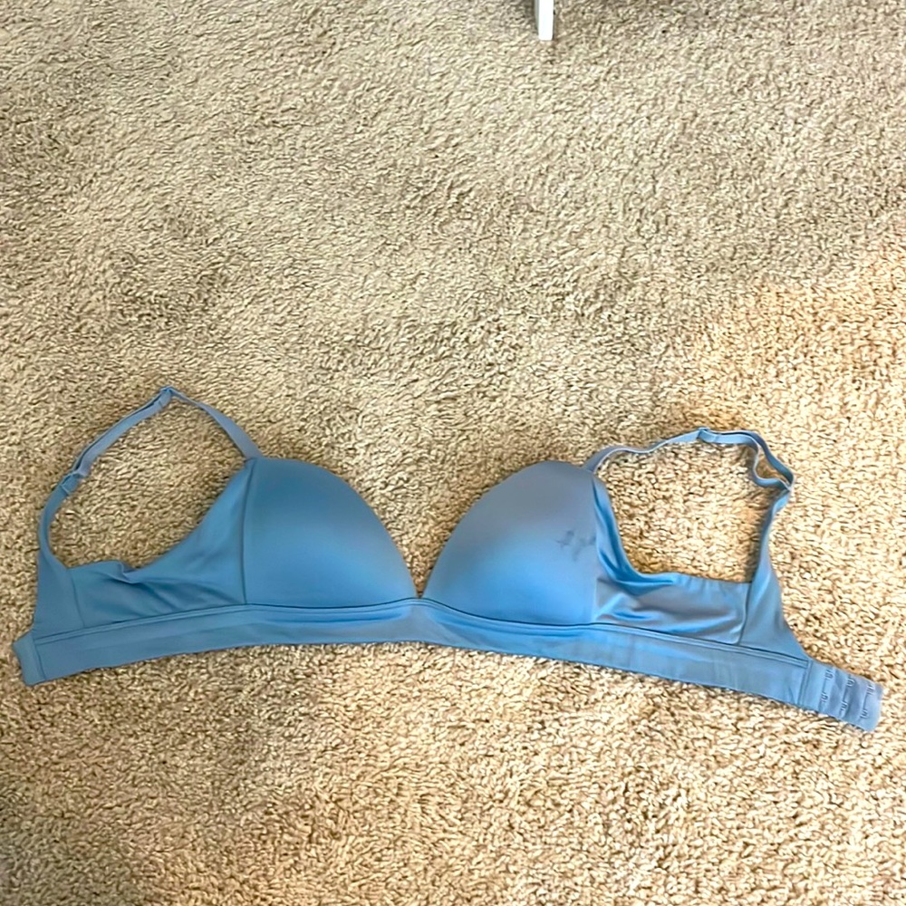 Brand is auden the size is 32B and color is blue